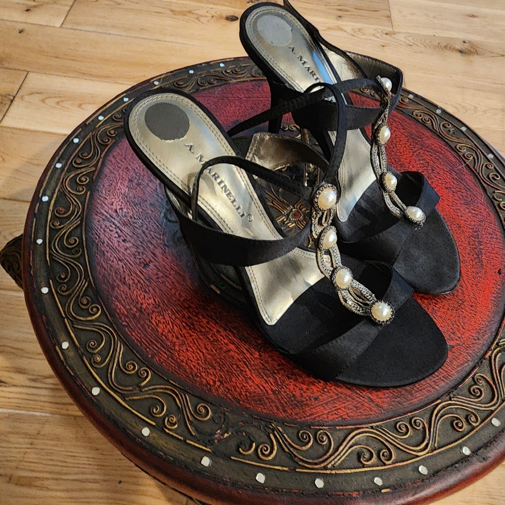 Women's shoes